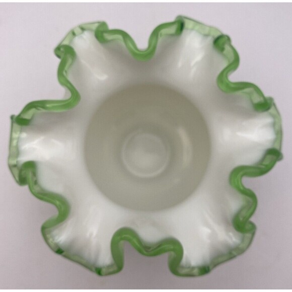 Vintage Fenton White Milk PetticoatGlass Green Ruffled Edge - Picture 5 of 9
